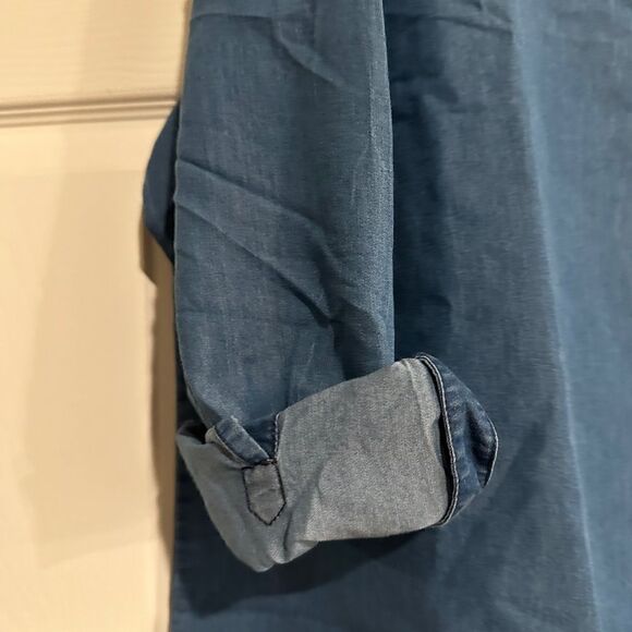 UG Apparel Women's Norte Dame Denim Shirt - Picture 7 of 10